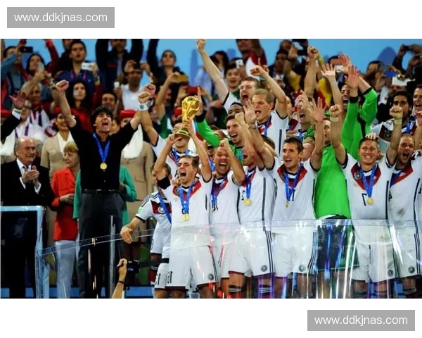 南美洲世界杯征程：历史辉煌与未来挑战的碰撞与展望